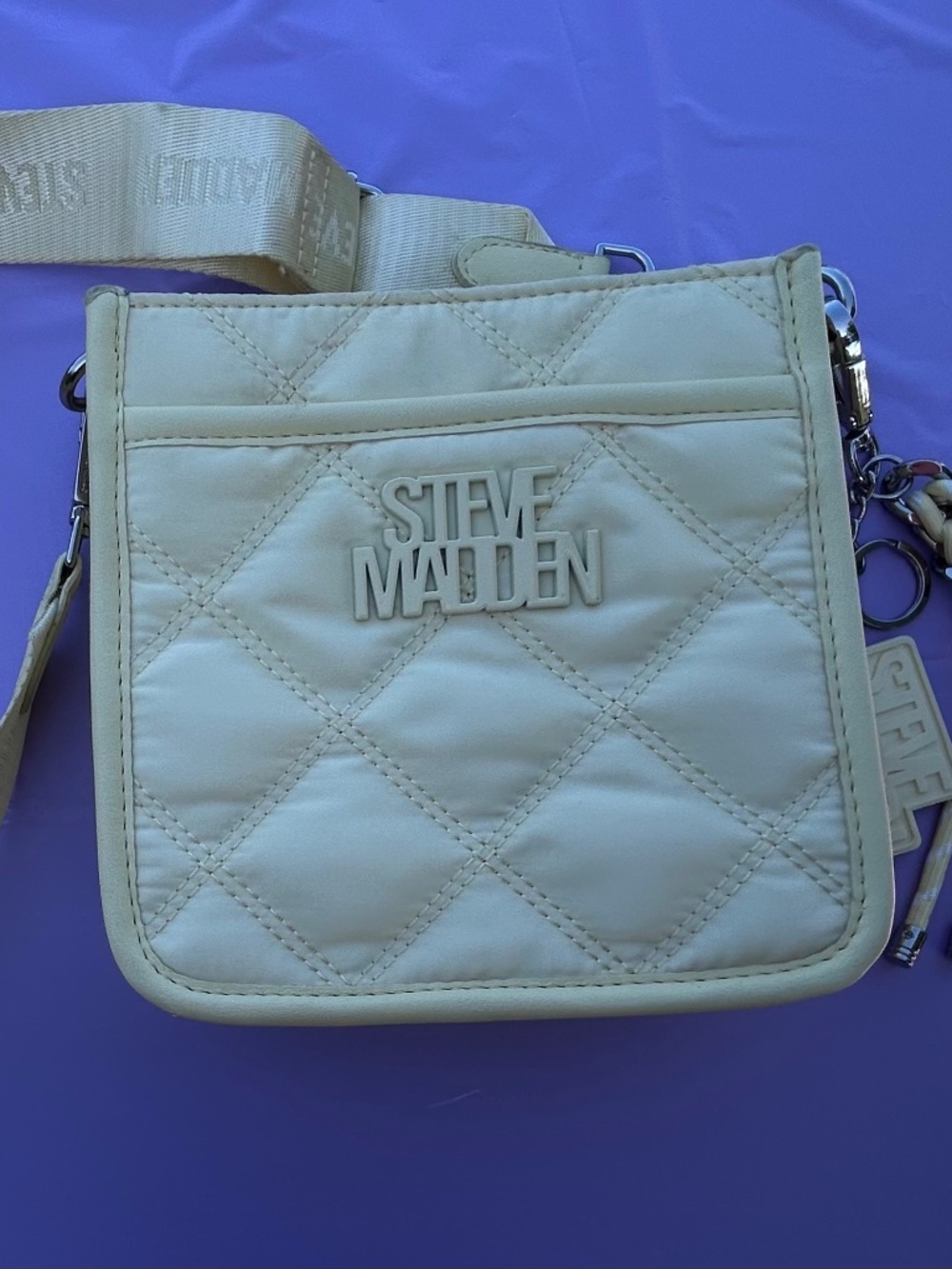 Baby yellow Steve Madden cross body
